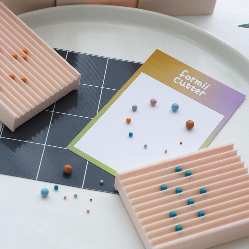 Polymer Clay Ball Roller Tool Set – 1-5mm Beads with Base & Mat