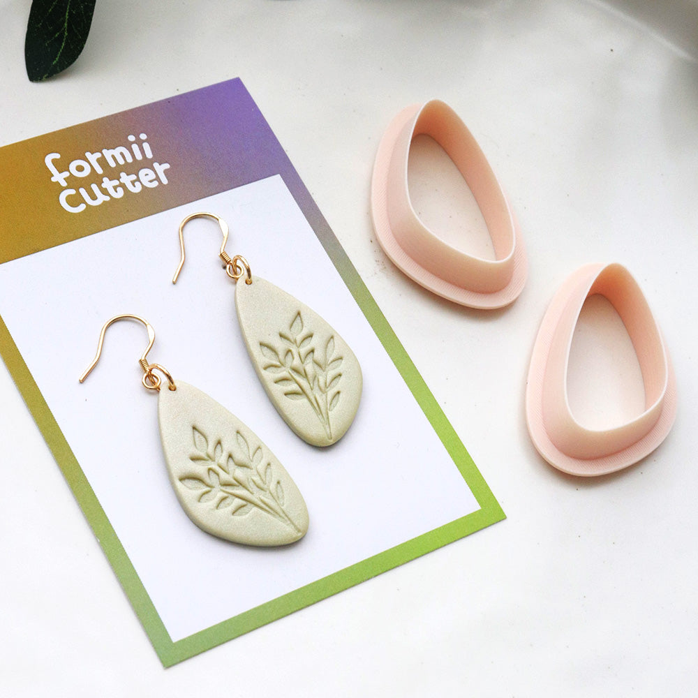 Organic Teardrop Frame Cutter