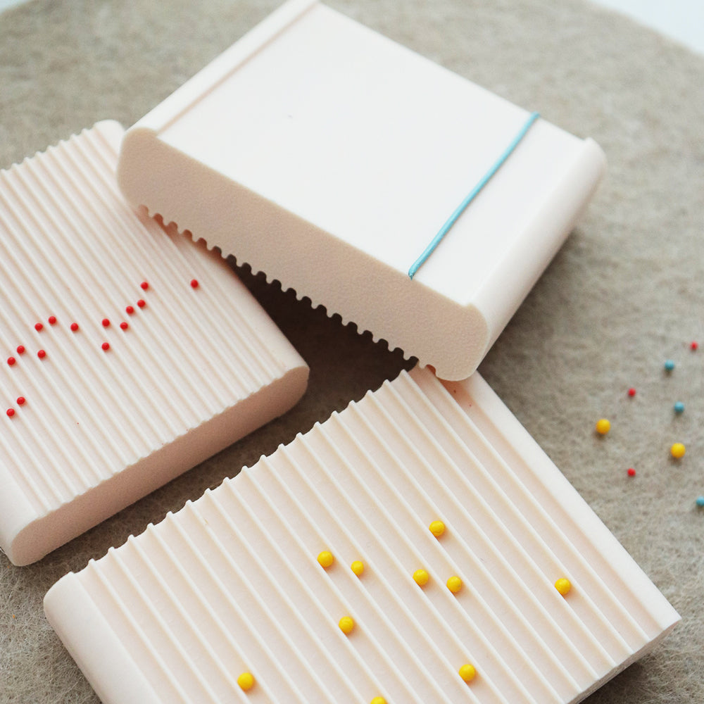 2-in-1 Clay Ball Roller: Dual-Sided Measure & Polymer Clay Extra Small Bead Tool