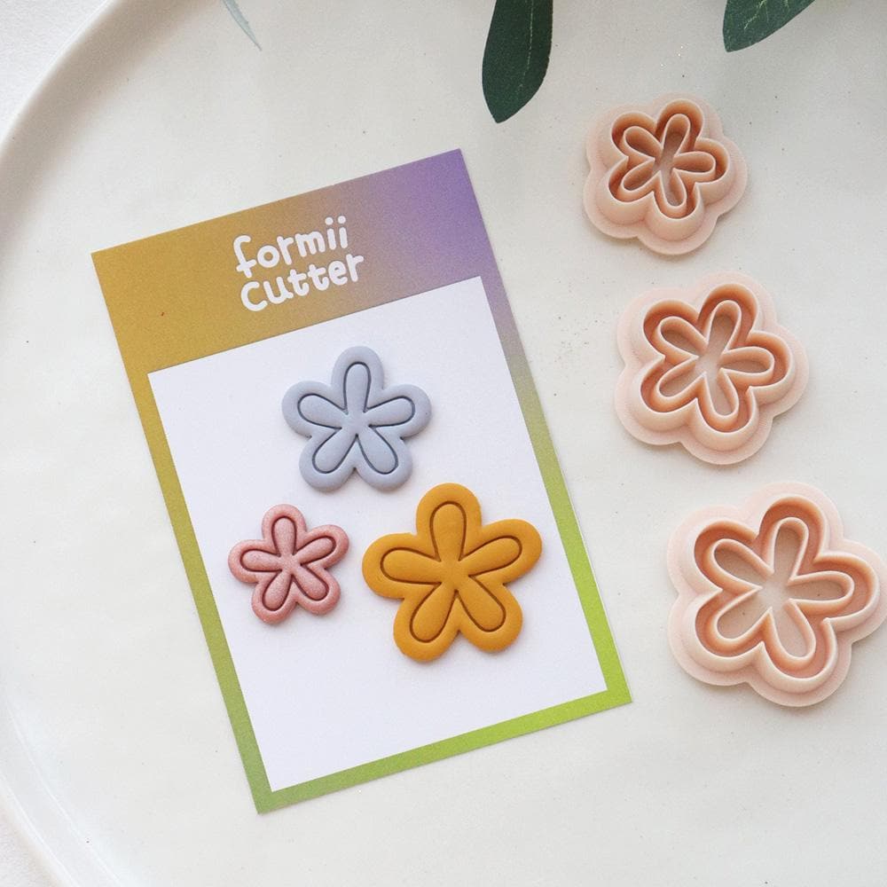 Five Petal Flower Polymer Clay Cutter – Floral Clay Tool for Earrings and Craft Projects