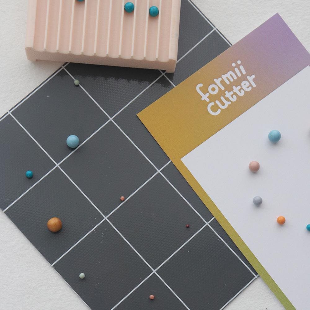 Polymer Clay Ball Roller Tool Set – 1-5mm Beads with Base & Mat