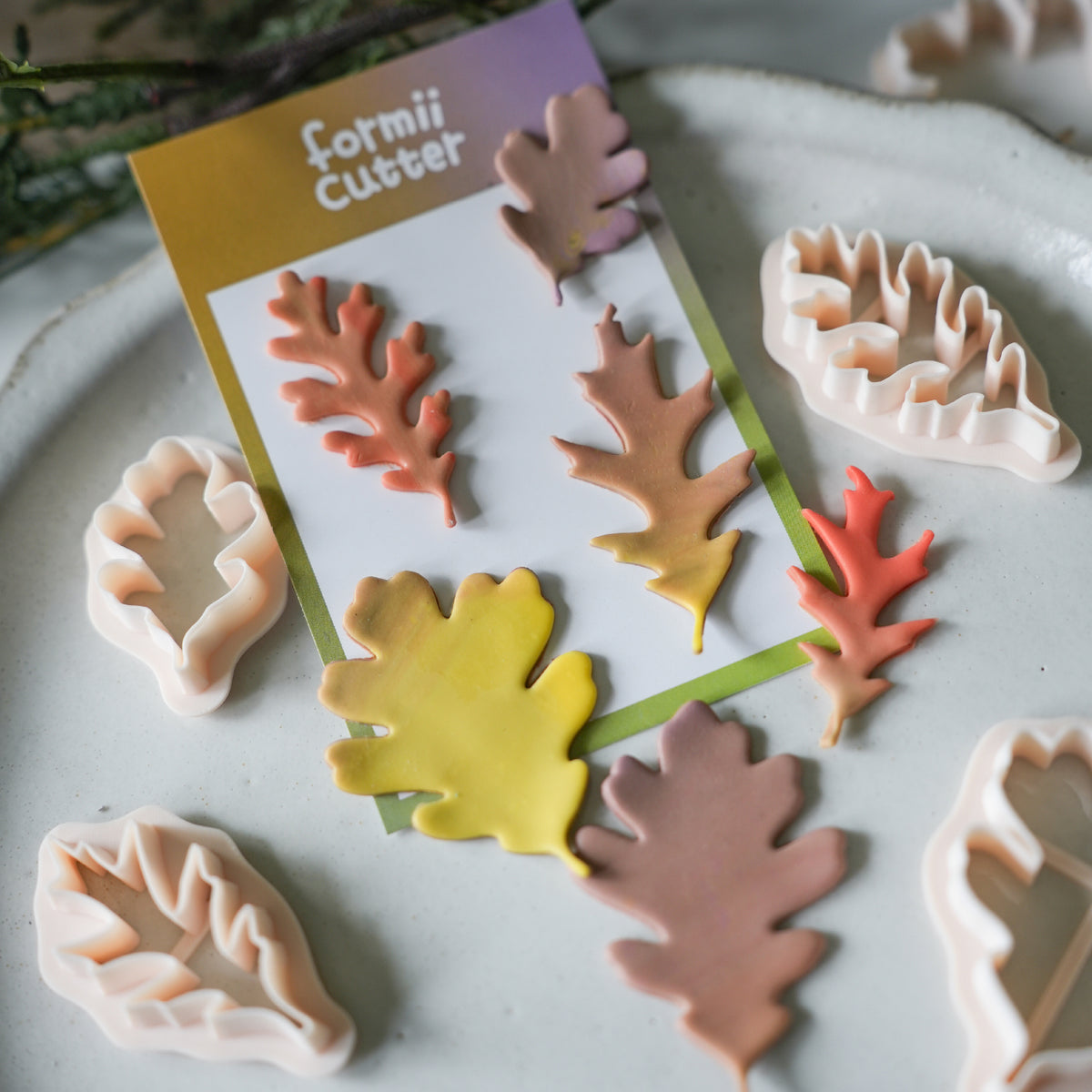 FG100 oak leaf cutter and clay craft detail 2