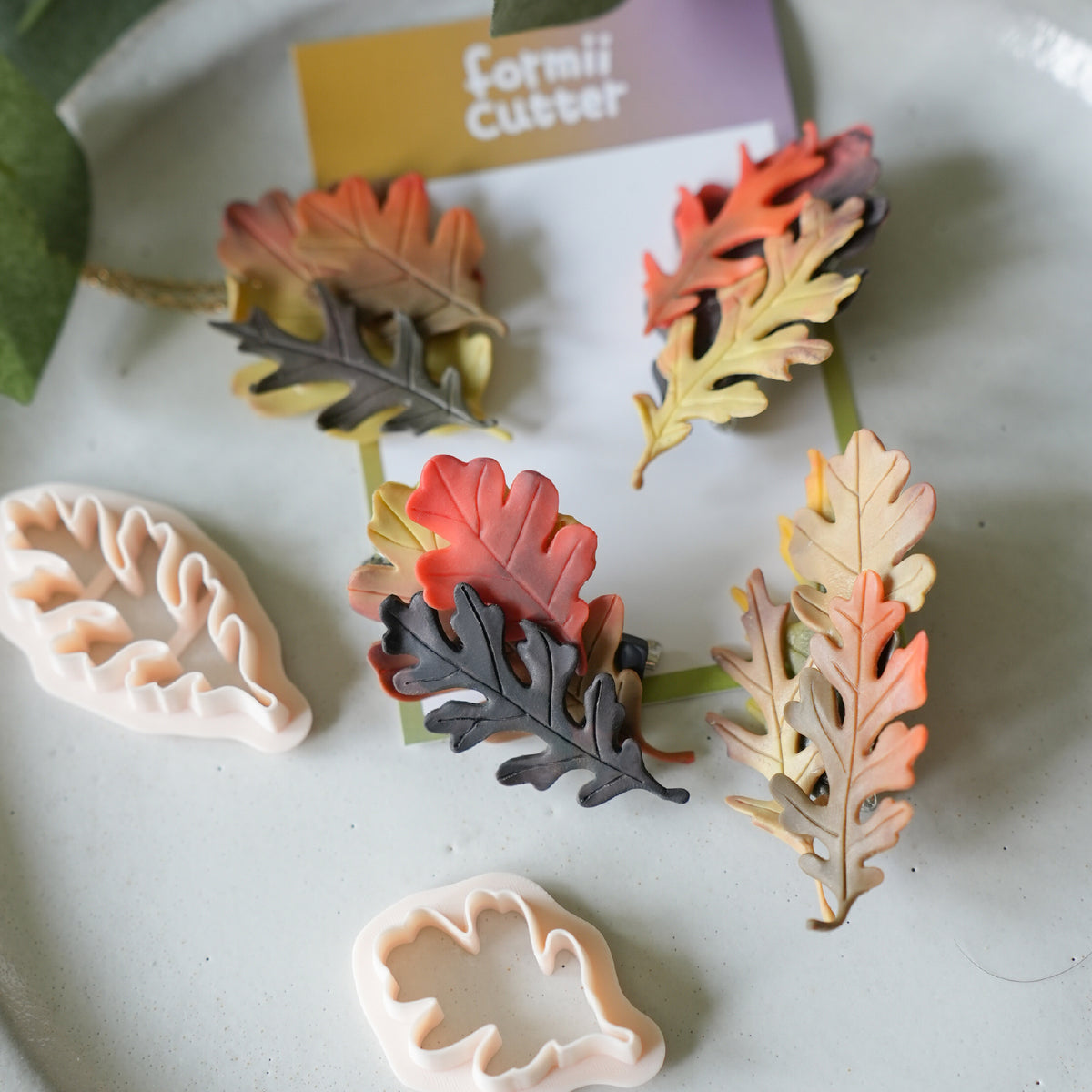 FG100 oak leaf cutter and clay craft detail 4