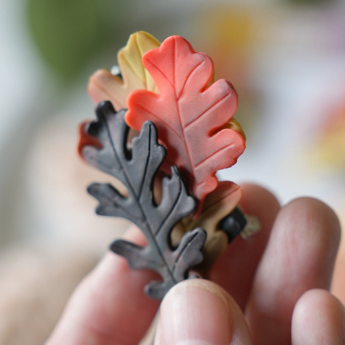 FG100 oak leaf cutter and clay craft detail 6