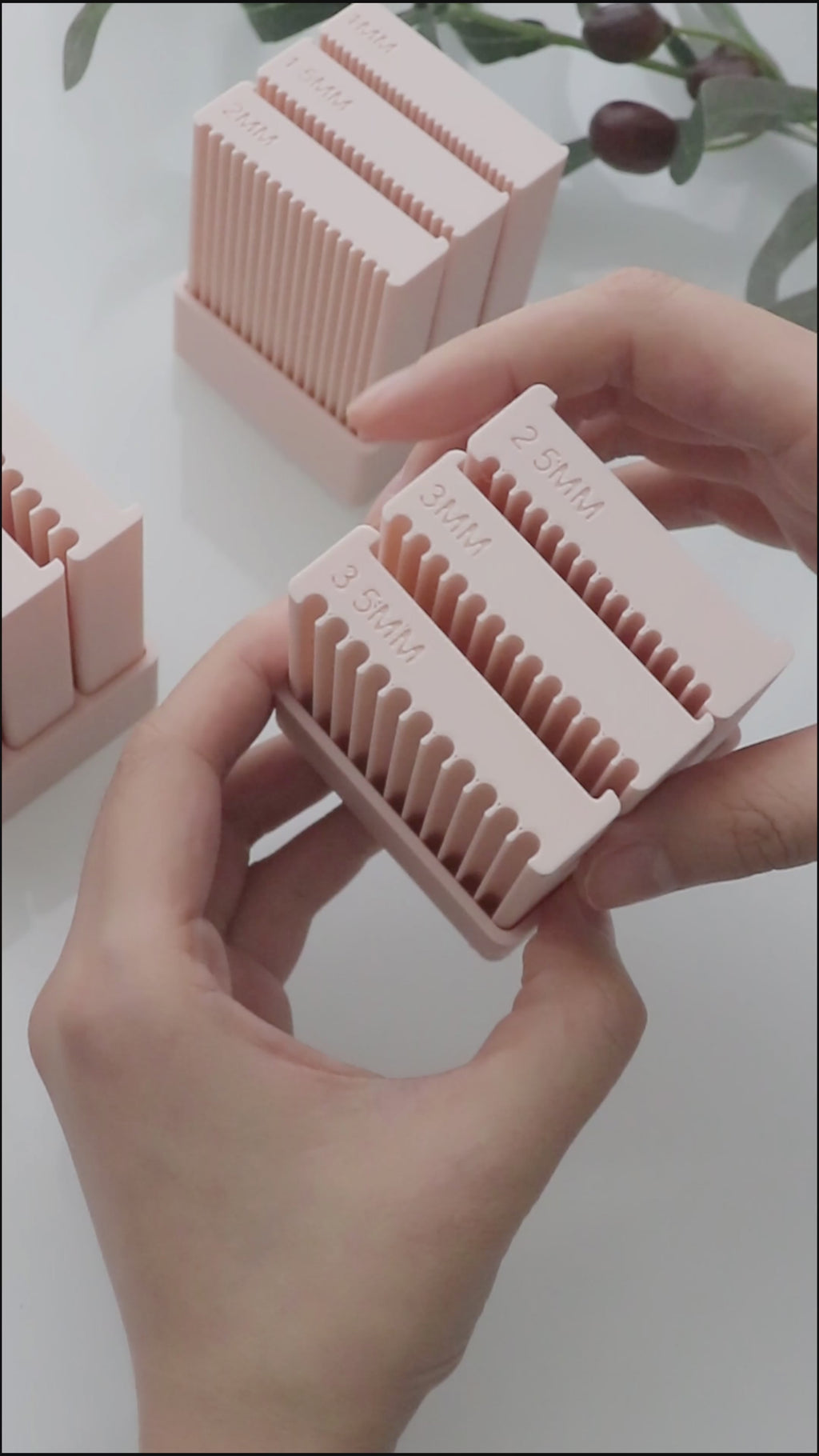 Polymer Clay Ball Roller Tool Set – 1-5mm Beads with Base & Mat